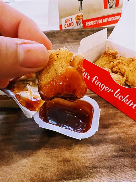 Fast Food Review: Are KFC's New Chicken Nuggets Any Good???