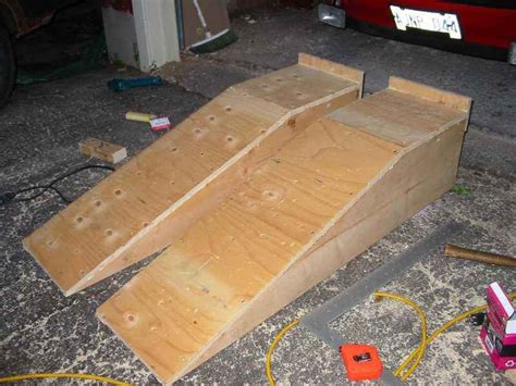 Diy Wood Car Ramps : 10 Inexpensive Diy Car Ramps You Can Build With ...