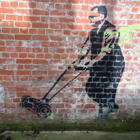 Stencil by Unknown - Dunedin - Street Art Cities