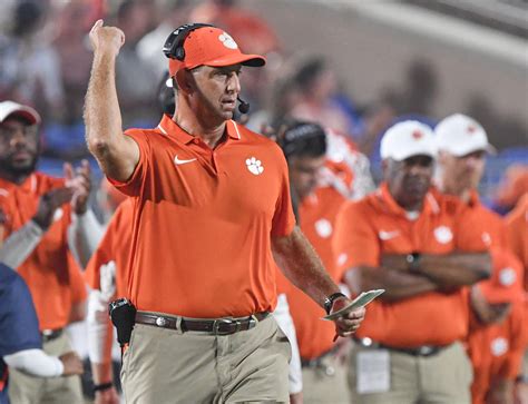 Former Ole Miss head coach and Georgia assistant a candidate for Clemson’s O-Line coach, per ...