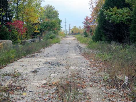 Photos of abandoned roads - Down the Road