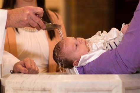 baptism - The Catholic Archdiocese of Canberra & Goulburn