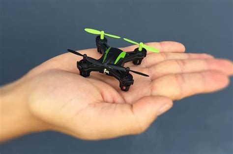 7 Best Nano Drones in 2022: Ultimate Buying Guide for Beginners - DronesWatch