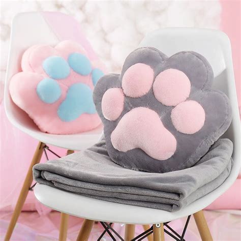 Cute kawaii cat paw pillow + blanket SE11003 – SANRENSE