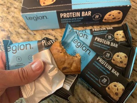 Best Low-Sugar Protein Bars (2024) | Garage Gym Reviews