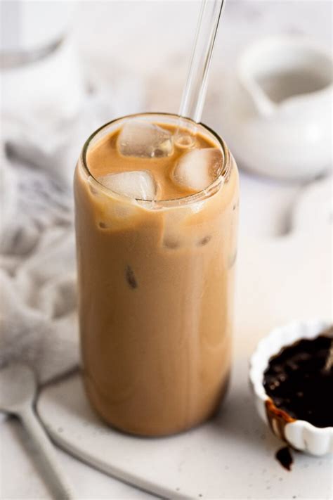 5-Minute Iced Mocha Latte