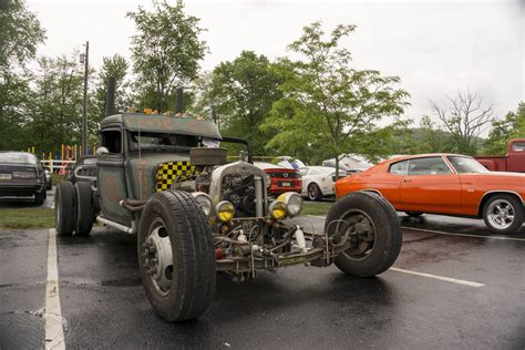 Dually Rat Rod from a local car show last week. Detail shots in comments. [6000x4000] : r/carporn