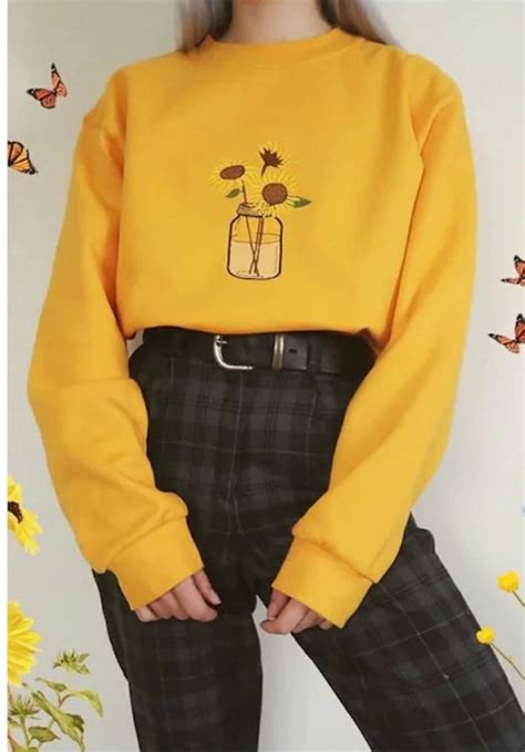 Cute Yellow Aesthetic Outfits - OUTFITH