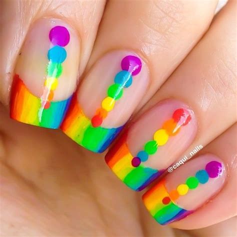 Rainbow Nails เพ้นท์เล็บสีรุ้งรับหน้าฝนสดใสแม้วันฟ้าหม่น