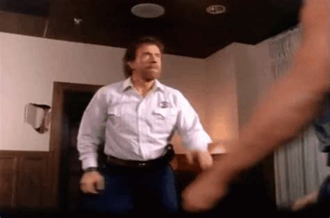 Walker Texas Ranger Chuck Norris GIF – Walker Texas Ranger Chuck Norris Kick – Откриване и ...