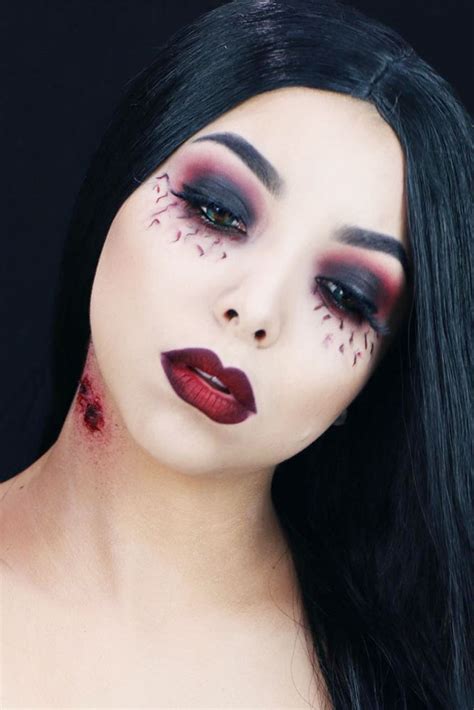 Vampire Eye Makeup For Women