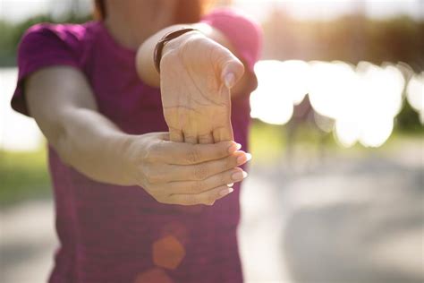 Exercises for Wrist Pain: Elite Sports Medicine + Orthopedics: Orthopedics