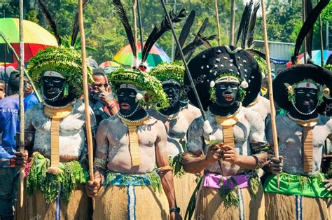 Pictures: papua new guinea or | Culture in Papua New Guinea – Stock ...