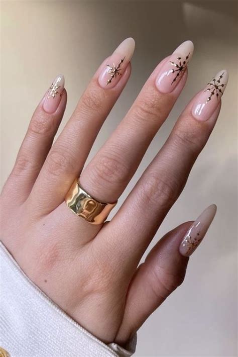 50 Trendy Winter Nail Designs for 2023