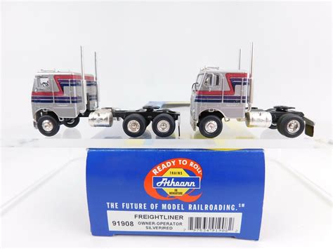 HO Scale Athearn 91908 2-Freightliner Truck Owner-Operator Silver/Red ...