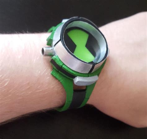 Ben 10 Alien Force Omnitrix Prop Replica Cosplay : 5 Steps (with Pictures) - Instructables