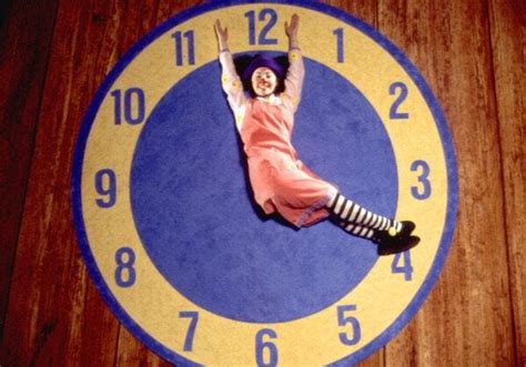 "Big Comfy Couch" Clock Rug!!! I wanna get it for my sister for Christmas and I can't find it ...