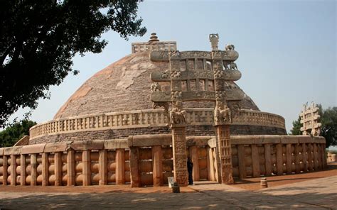 Große Stupa von Sanchi (Sanchi, 250v. Chr.) | Structurae