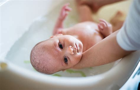 How to safely bathe your newborn: Simple steps for baby's first bath