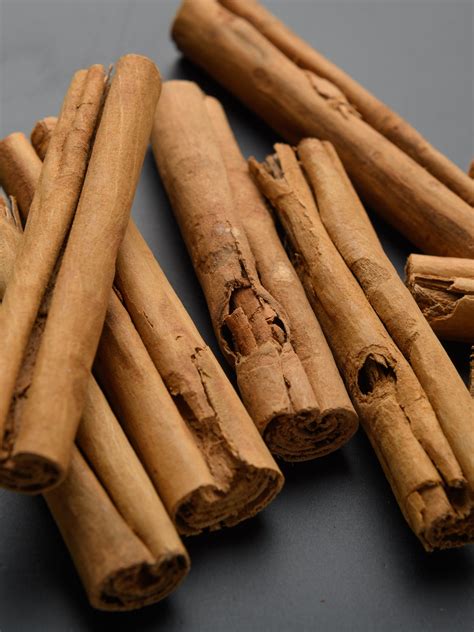 Ceylon cinnamon sticks