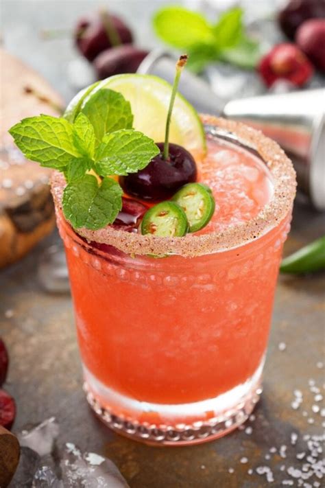 10 Easy Cherry Cocktails - Insanely Good