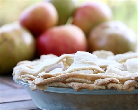 My Mums Lattice Apple Pie Recipe | Rebecca Coco