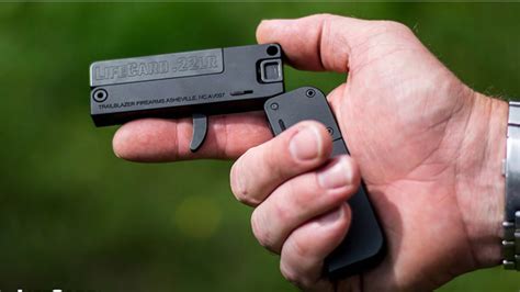 Gun News of the Week: Credit-Card Sized Pistol Gives Your Wallet More Bang with Your Bucks 22 ...