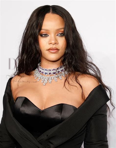 Rihanna's Best Beauty Looks | POPSUGAR Beauty Photo 17