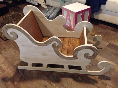 love this sleigh | Wooden christmas crafts, Christmas wood crafts, Christmas sleigh