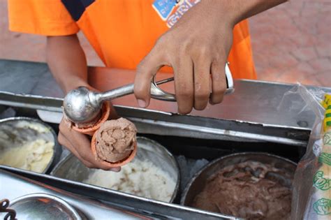 Blog, Poetry and Notion: Street Foods. More Fun in the Philippines