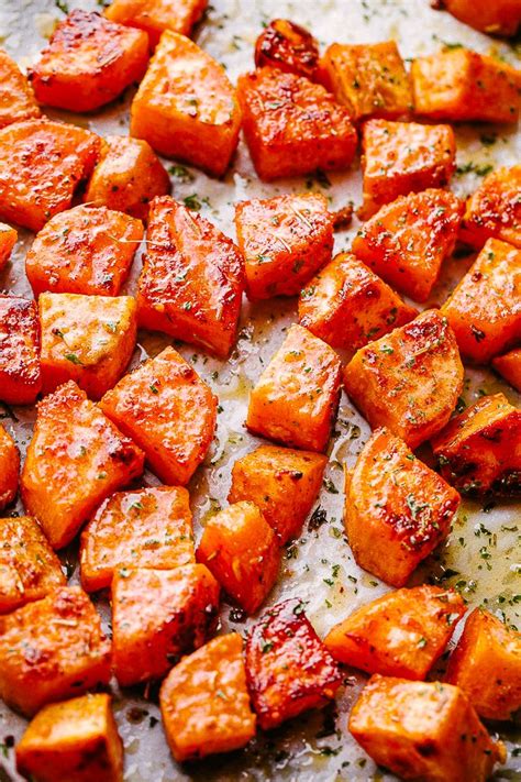 Need an easy side dish? Look no further than these Garlic Honey Roasted Sweet Potatoes! T ...