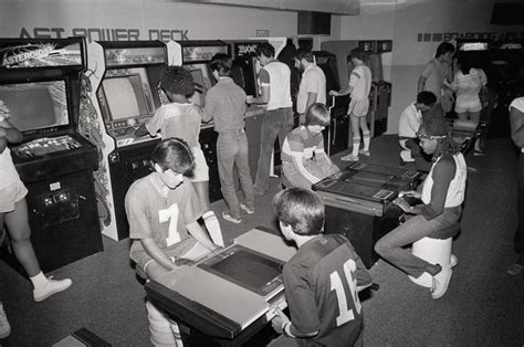 Vintage Arcade Rooms Photographs – Fubiz Media