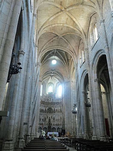 Guarda Cathedral - Portugal Visitor Guide