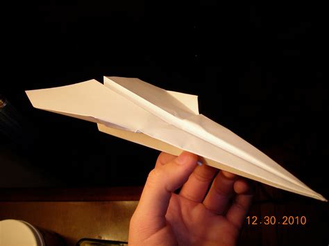 How to Make the World's Fastest Paper Airplane : 7 Steps - Instructables