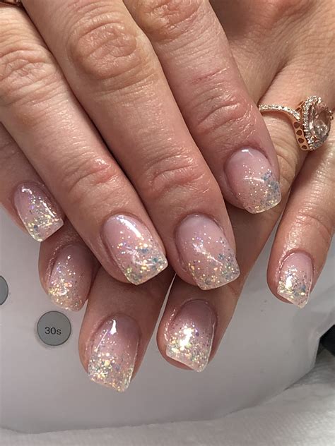 9 Ombre Nails With Glitter: A Trendy And Sparkly Manicure – ADDICFASHION