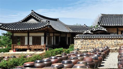 Korean house: Hanok — Gateway Korea Foundation