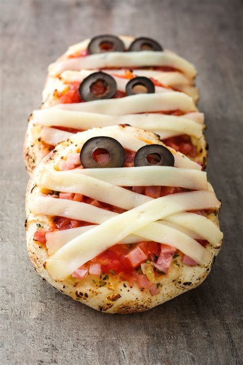 Halloween Pizza Ideas for the Spooky Season - Mad Halloween