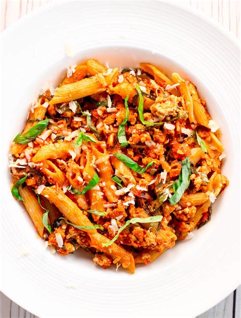 Spicy Chicken Penne Pasta - That Spicy Chick