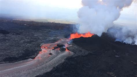 Hawaii's Kilauea volcano not actually raining gemstones - CBS News