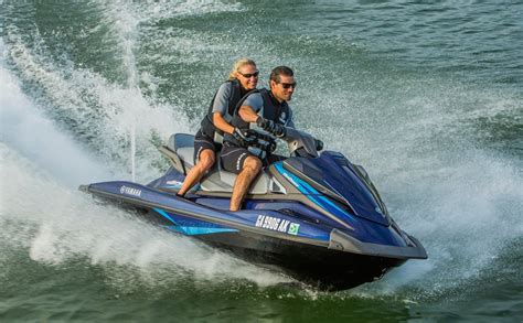 2015 Yamaha VX Cruiser Review - Personal Watercraft