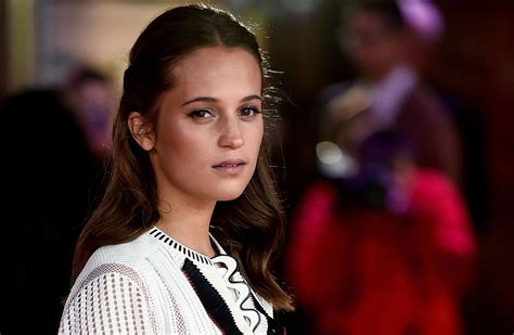 You Need to Get to Know Ex Machina's Alicia Vikander | WIRED