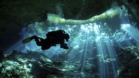 Diving in Tulum - Where are Sue & Mike?