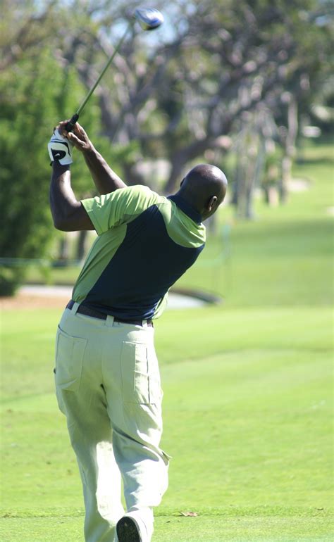 File:MJ golf swing.jpg - Wikimedia Commons