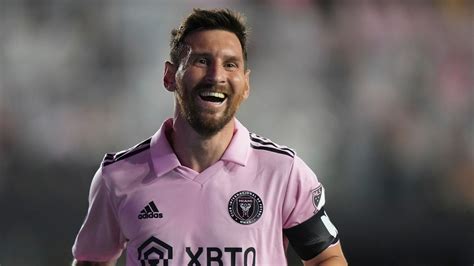 Lionel Messi scores twice on first Inter Miami start in 4-0 thrashing of Atlanta United in ...