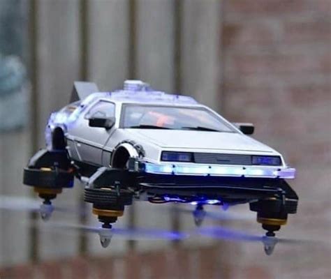 Back To The Future 2 flying DeLorean drone : nextfuckinglevel