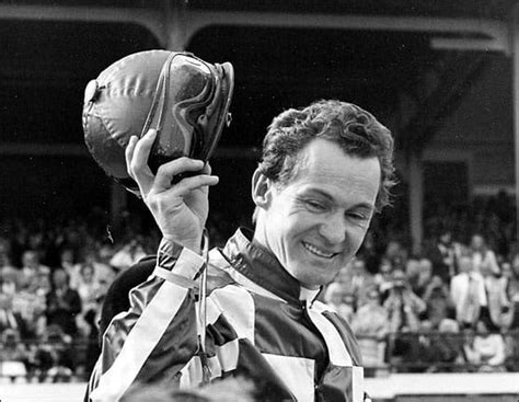 Jockey Ron Turcotte after rising Secretariat to Triple Crown Victory ...