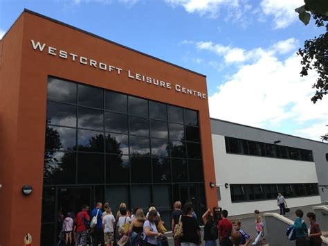 WESTCROFT LEISURE CENTRE - Updated January 2025 - Westcroft Road, Carshalton, London, United ...