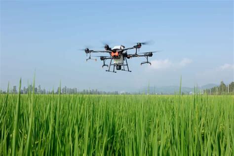 DJI Unveils New Agricultural Spraying Drone | UST