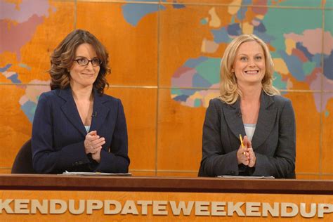 Tina Fey and Amy Poehler Are Returning to Host SNL’s Holiday Episode | Vanity Fair