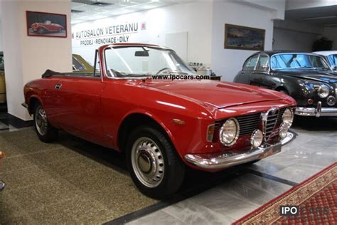 1967 Alfa Romeo Giulia GTC Convertible 1600 - Car Photo and Specs